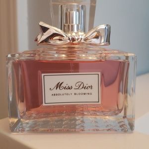 Absolutely Blooming - Miss Dior